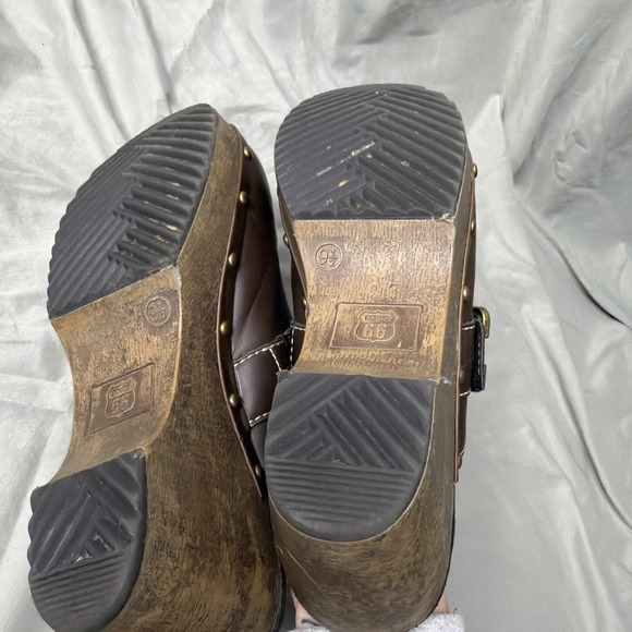 Vintage Route 66 Brown Platform Clogs Women's US 9.5 Shoes Buckle Studs 90s Y2K - Picture 5 of 7